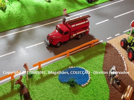 YFE04 - 1939 BEDFORD WATER TANKER